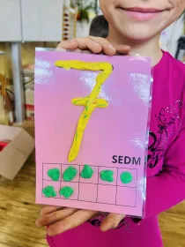 cislo sedm modelovani tvaru cisla