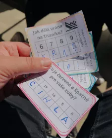 Procvičovaní matematiky s výslednou tajenkou. Mišákova třída